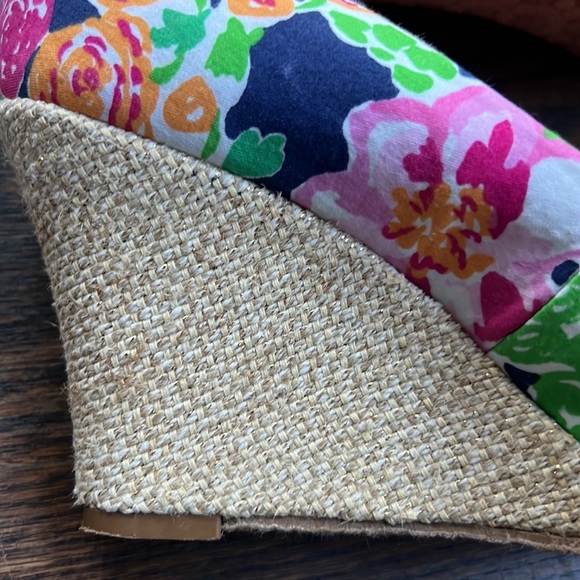 Lilly Pulitzer, NWOT, size 7, tweed patterned wedges - Picture 6 of 10